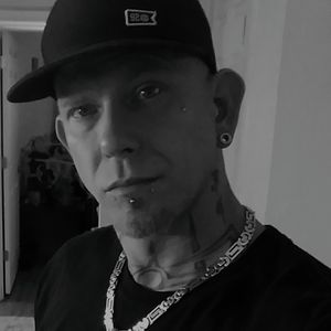 Meet your Posher, Jonathan